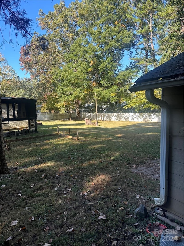 3238 Campbell Dr, Charlotte, NC 28205 - view of yard