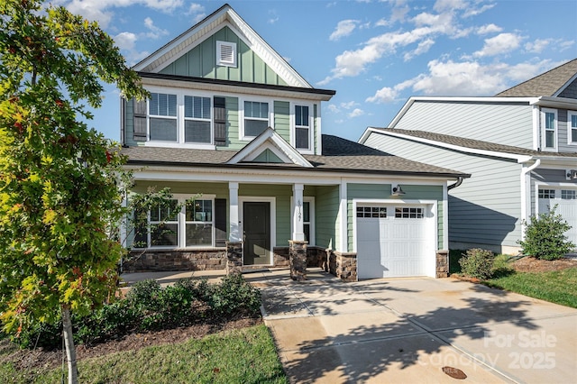 craftsman inspired home featuring a porch