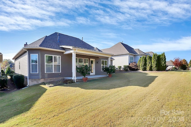 view of front of house with a front yard