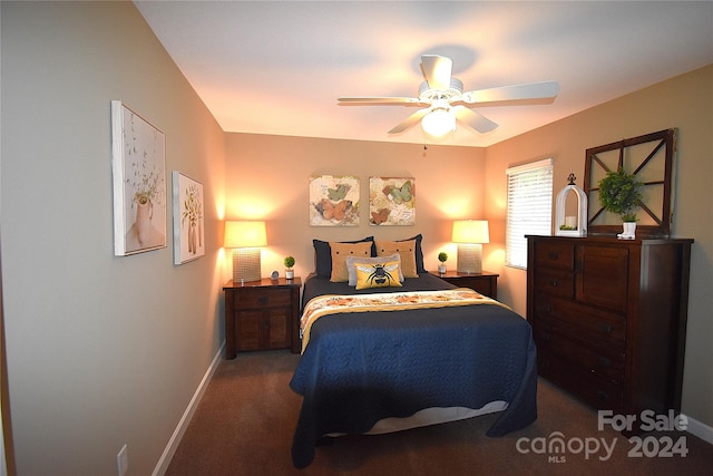 carpeted bedroom featuring ceiling fan