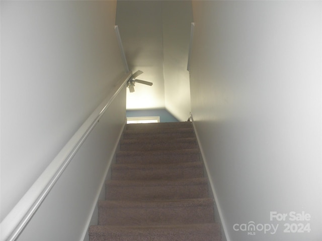 204 Par Dr, Henderson, NC 27536 - stairway featuring a ceiling fan