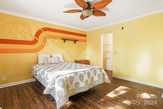 bedroom featuring ornamental molding, dark hardwood / wood-style floors, and ceiling fan