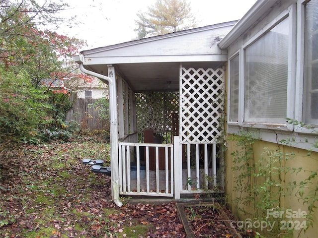 view of home's exterior