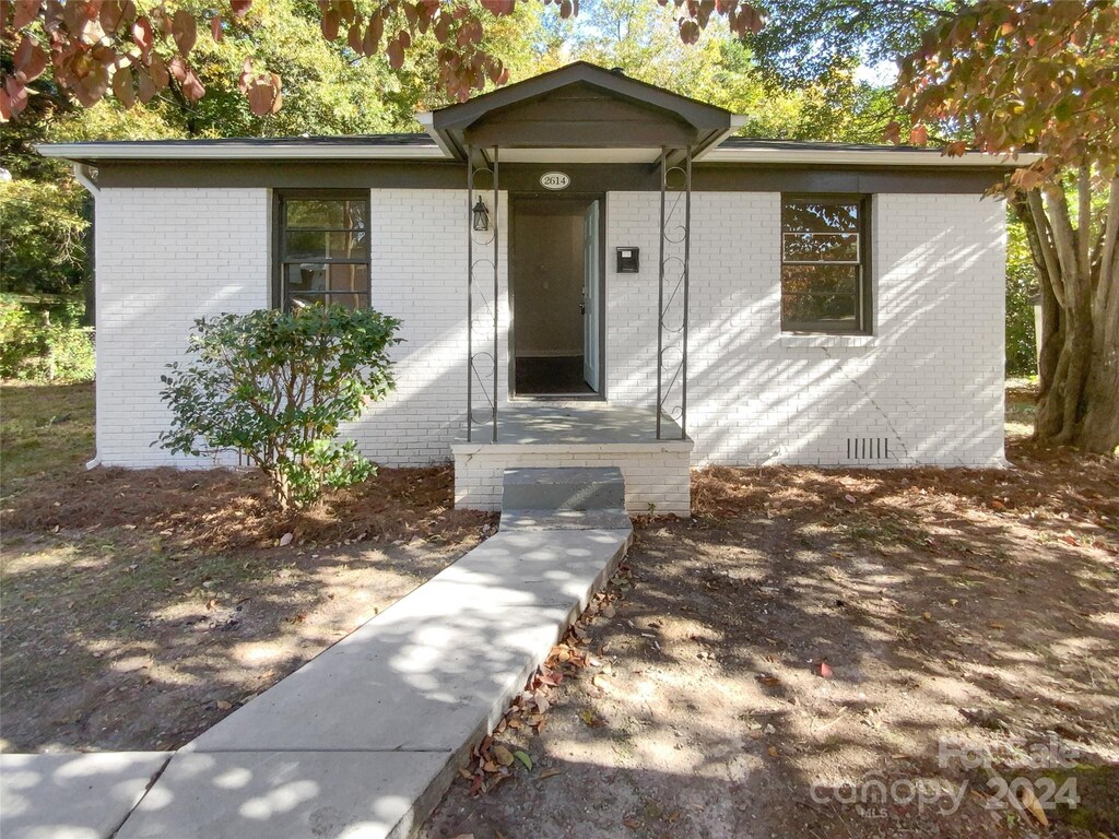 2614 Bancroft St, Charlotte, NC 28206 - photo 1