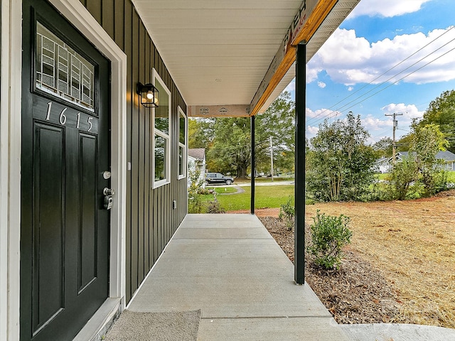 view of patio / terrace featuring covered porch