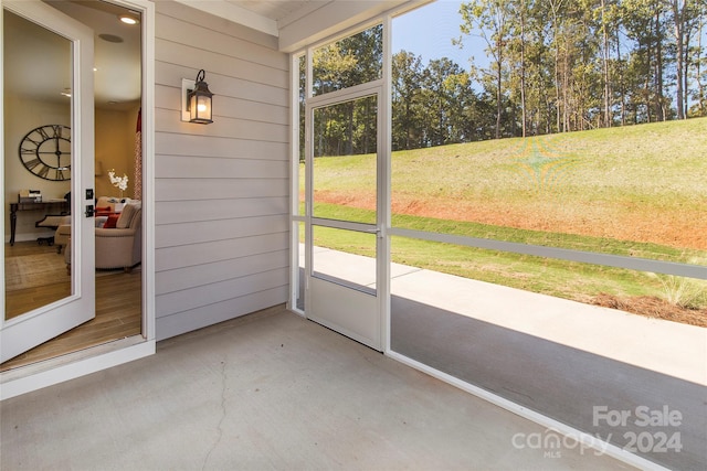 view of unfurnished sunroom