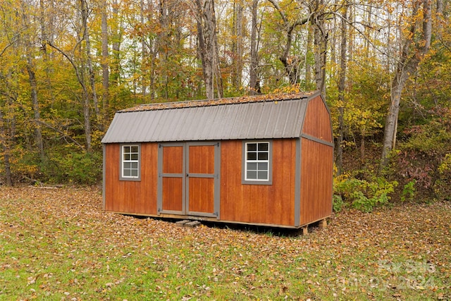 view of outbuilding