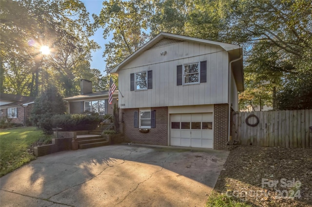 view of front facade with a garage