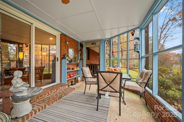 view of sunroom / solarium