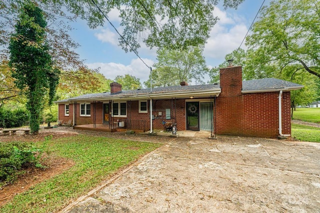 view of front facade featuring covered porch