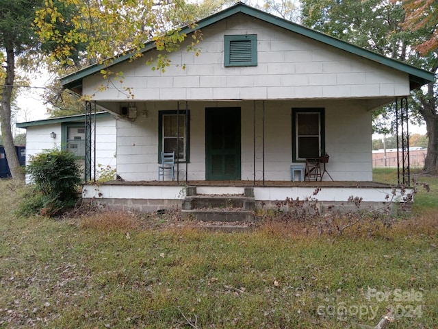 view of front of house featuring a porch