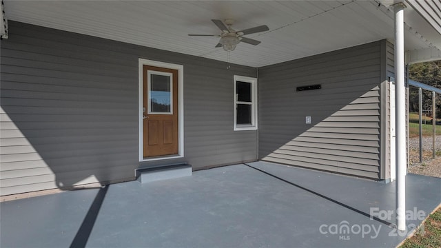 view of patio with ceiling fan