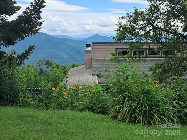 view of mountain feature