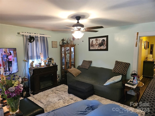 living room with ceiling fan