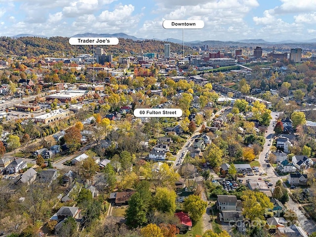 bird's eye view with a mountain view