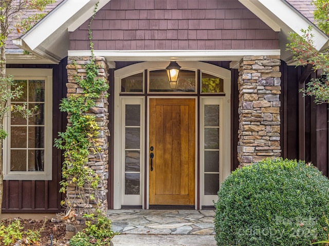 view of property entrance