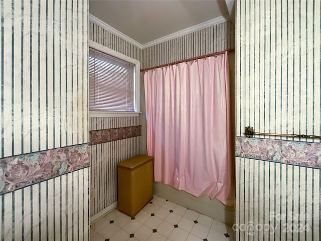 bathroom featuring crown molding