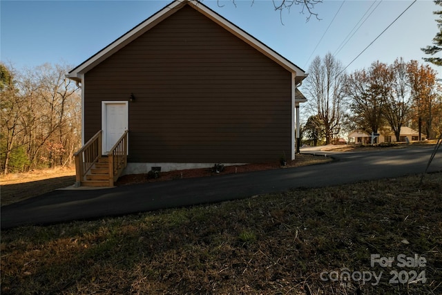 view of side of property