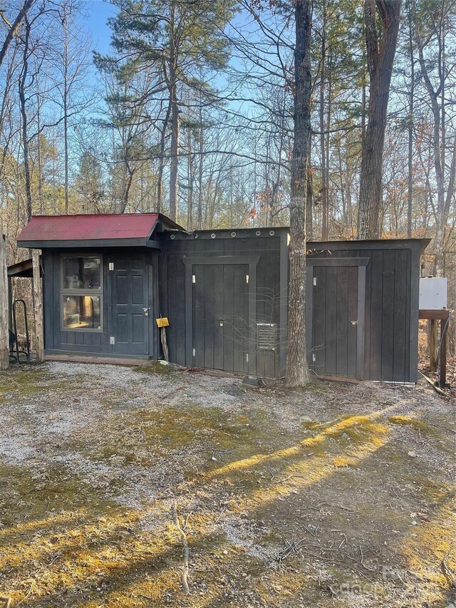 view of outbuilding