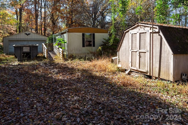 view of outdoor structure with a garage