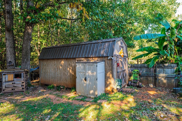 view of outbuilding