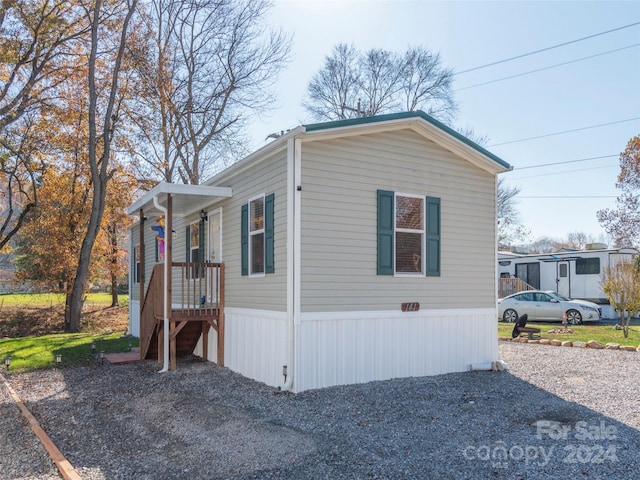 view of property exterior