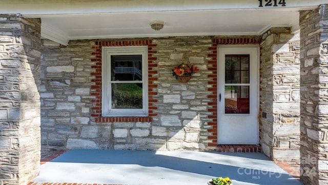 view of entrance to property