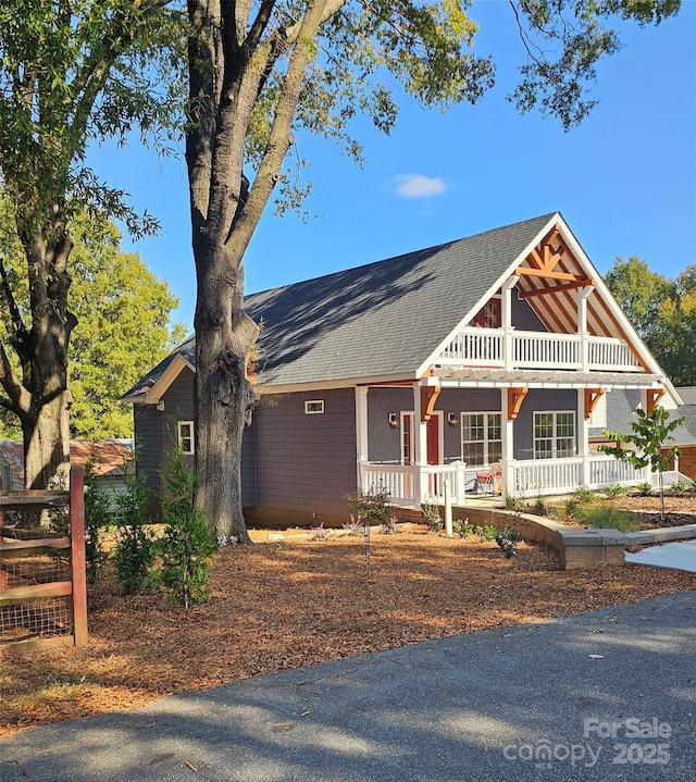 view of front facade featuring covered porch