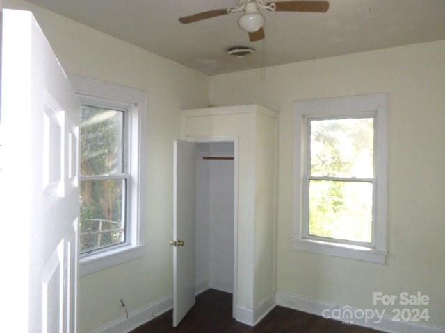 unfurnished bedroom with ceiling fan