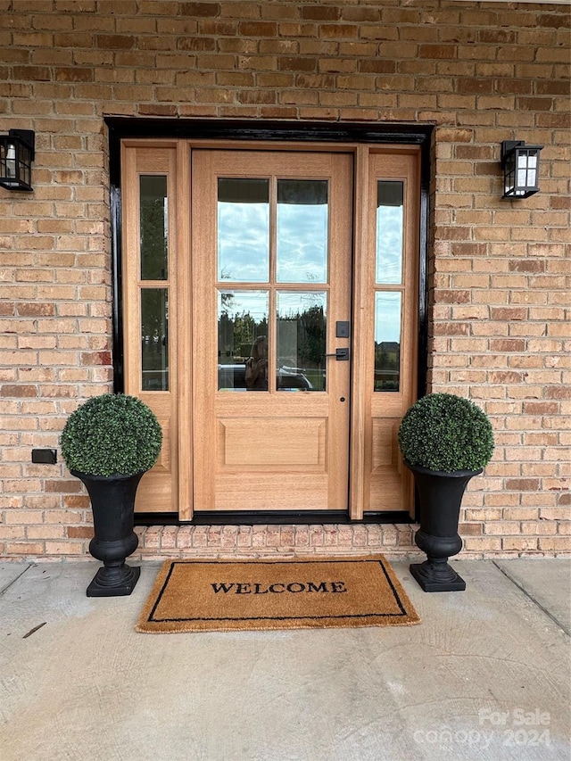 view of property entrance