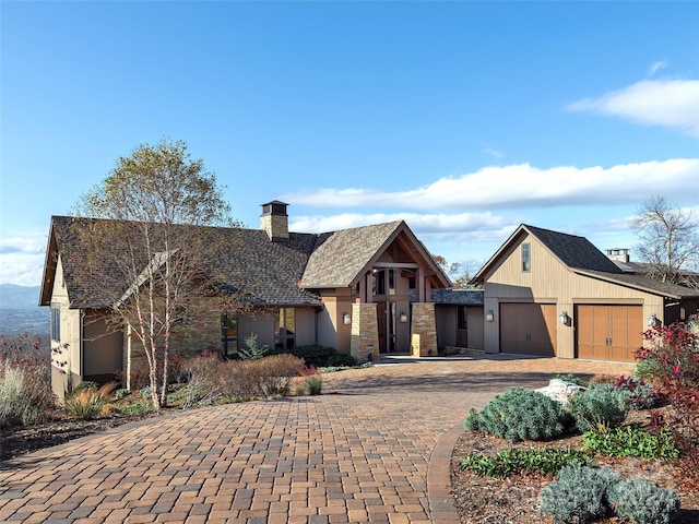 view of front of house with a garage