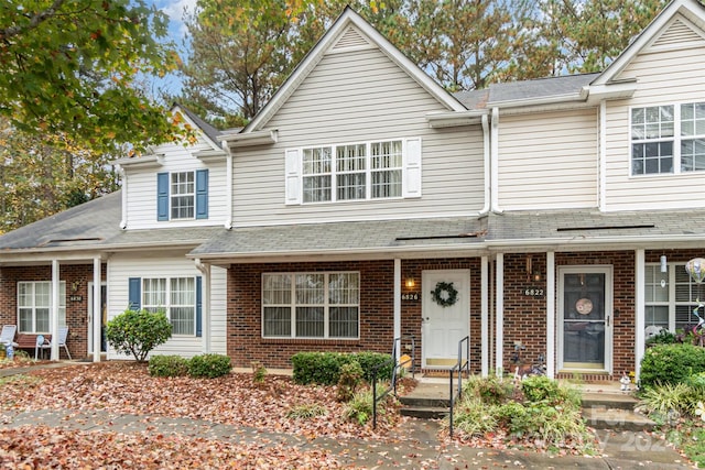 view of front of house featuring a porch