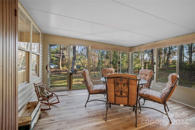 view of sunroom / solarium