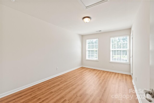 empty room featuring light hardwood / wood-style flooring