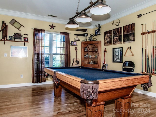 rec room featuring crown molding, dark wood-type flooring, and billiards