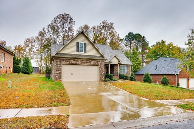 view of front of house with a front yard