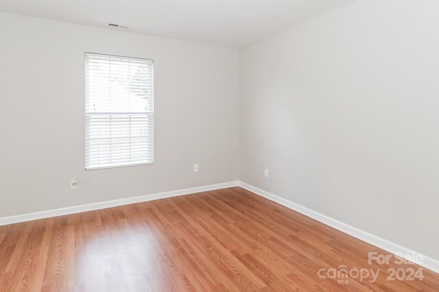 empty room featuring light hardwood / wood-style flooring