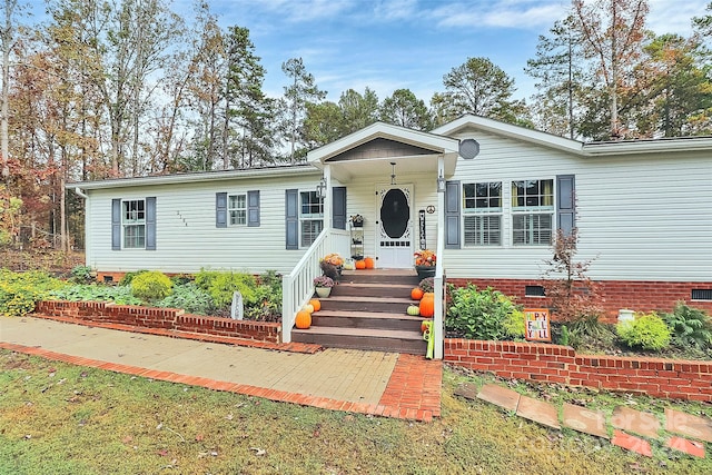 view of front of property featuring a porch