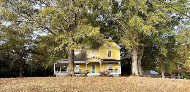 view of front facade featuring a porch