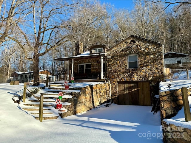 view of front of home featuring a garage