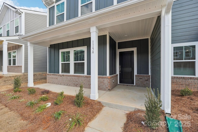 property entrance with a porch