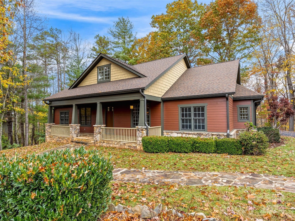 view of front of property featuring a porch