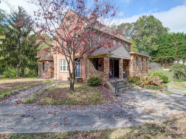 view of front of house