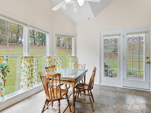 sunroom / solarium with vaulted ceiling and ceiling fan