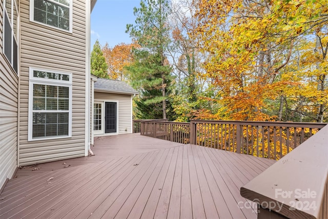 view of wooden deck