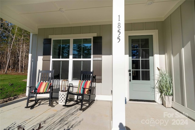 view of patio / terrace with a porch