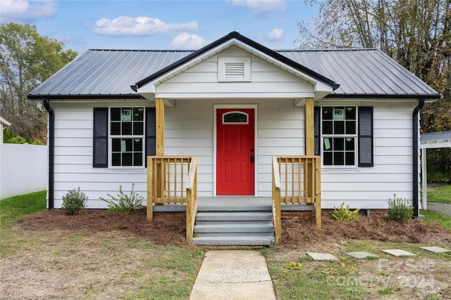 view of front of home with covered porch