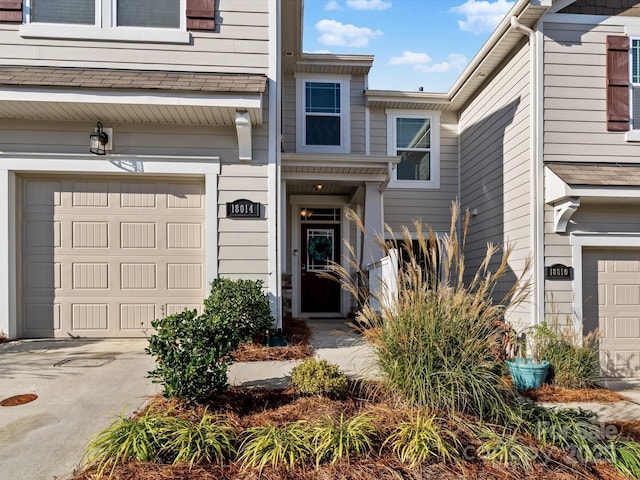 property entrance featuring a garage