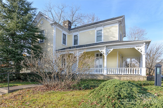 view of front facade with covered porch