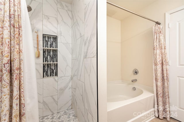 bathroom featuring shower / tub combo